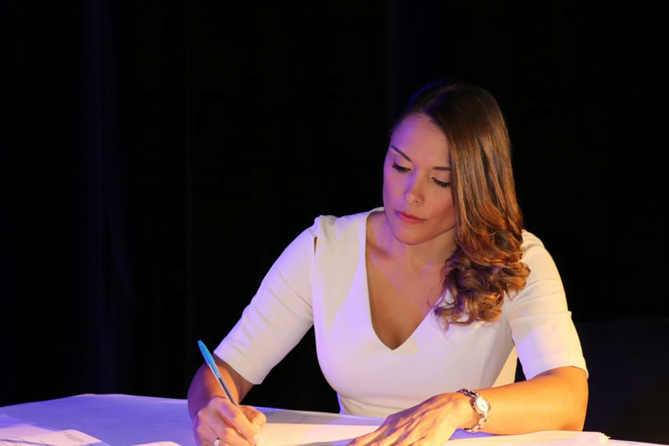 Diputada Ivon Acuña (1)
