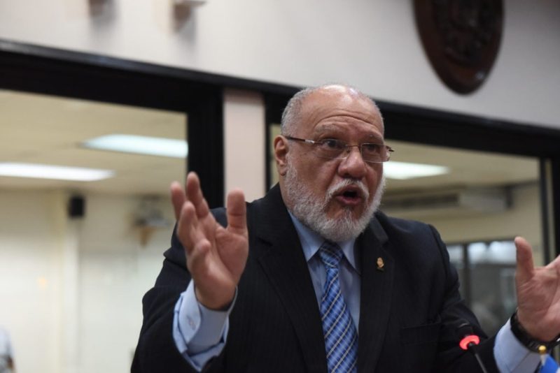 carlos alveldaño