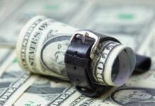 Dólar estable obliga a revisar finanzas