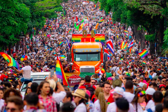 gay protestan