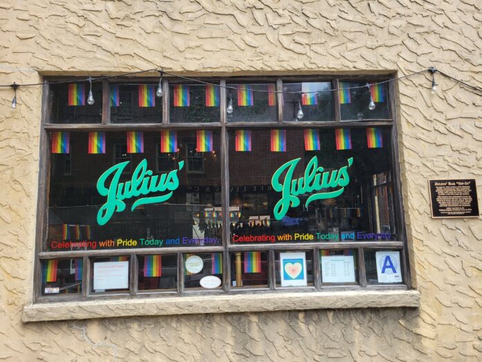 BAR GAY