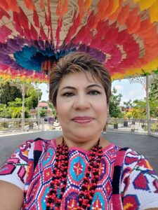 Elizabeth Alejandra Castillo Martínez/Liaazhny