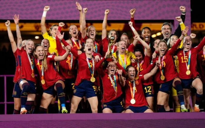 copa mundial femenina Equipo deportivo femenino celebra una victoria