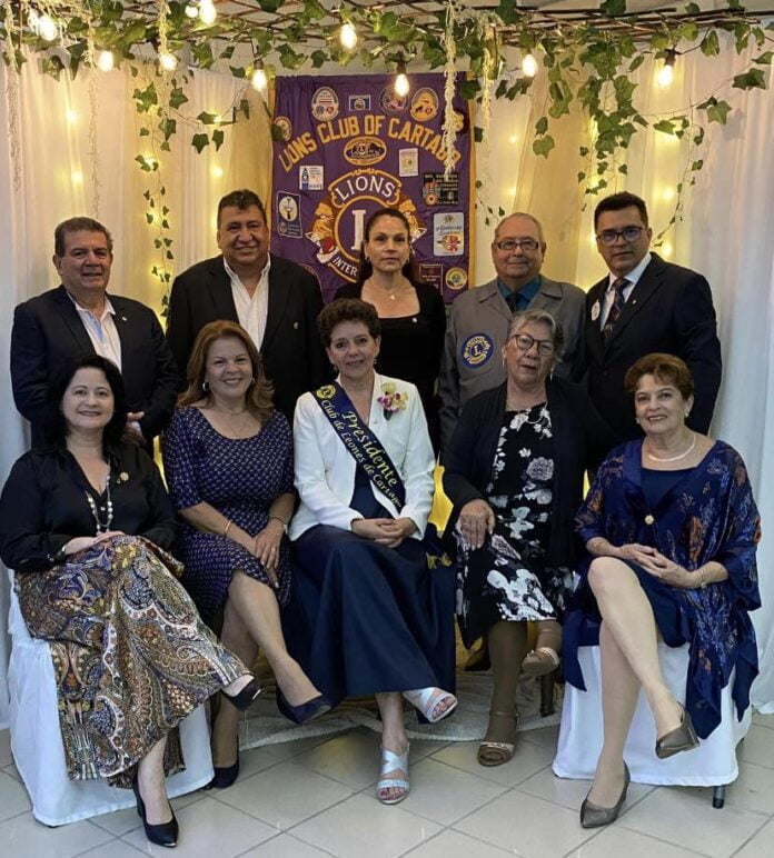 CLUB DE LEONES