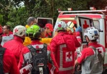 Municipalidad dona ambulancia para emergencias
