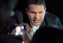 Salida de Alvarado intensifica crisis política