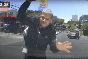 El video viral de la tacha de carro en Heredia, difundido por el OIJ para identificar al sospechoso.