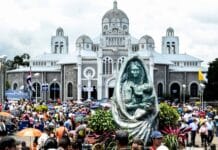Costa Rica celebra feriados agosto 2026