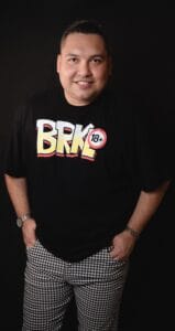Julio Páez, influenciador confirmado desde Colombia; cantante, pastor y empresario cristiano con 18 años de trayectoria ministerial, director de Expo Gospel y CEO de Melodía Producciones Colombia.