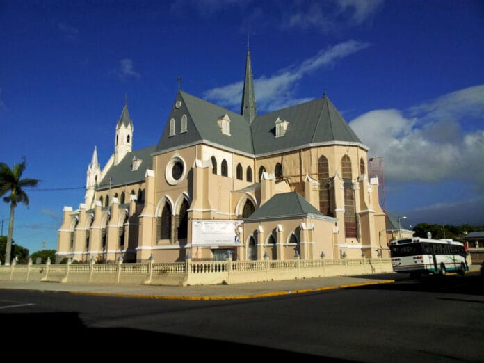 iglesia-de-san-rafael-heredia