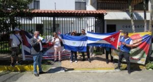 Protesta de cubanos en conmemoración de los 77 años de la declaracion Universal del los Derechos Humanos /Foto-Aracelly Sequeira_InformativoJBS