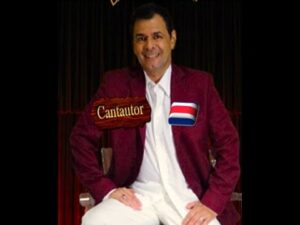 Tulio Alfaro, cantautor costarricense invitado especial al Festival Infantil en Tarrazú, un evento solidario para la niñez indígena Costa Rica.