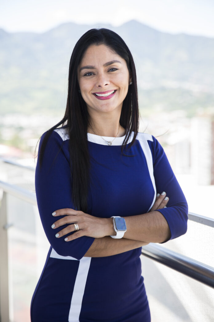Laura Cespedes 06 (1)